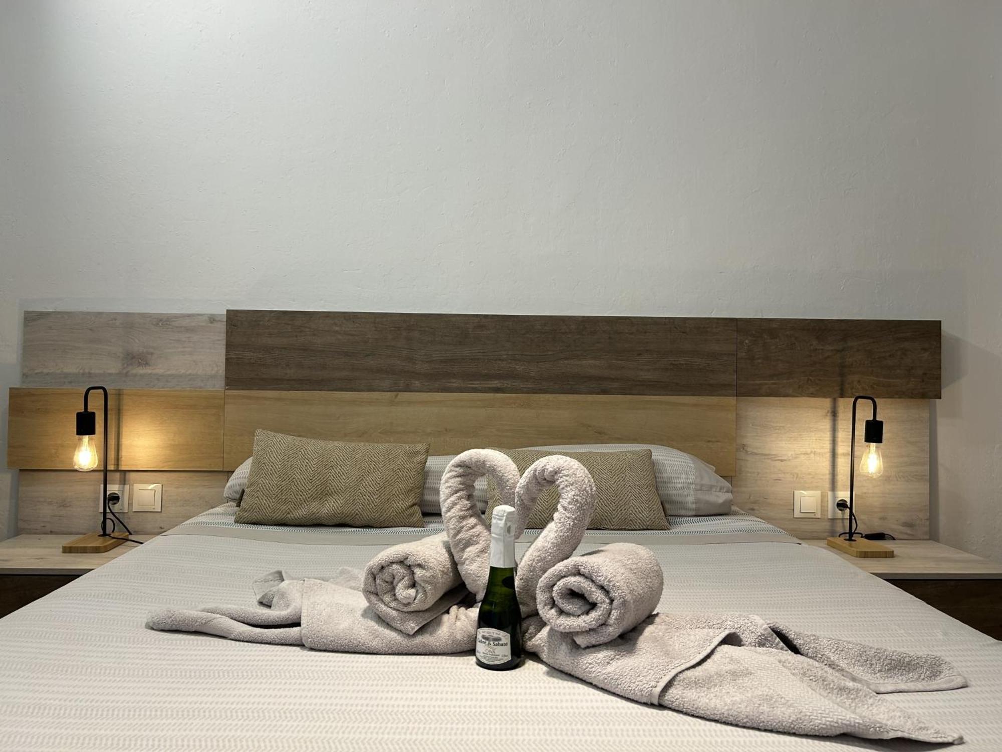 Lujo a tu alcance con spa y garaje pleno centro Huelva Exterior foto