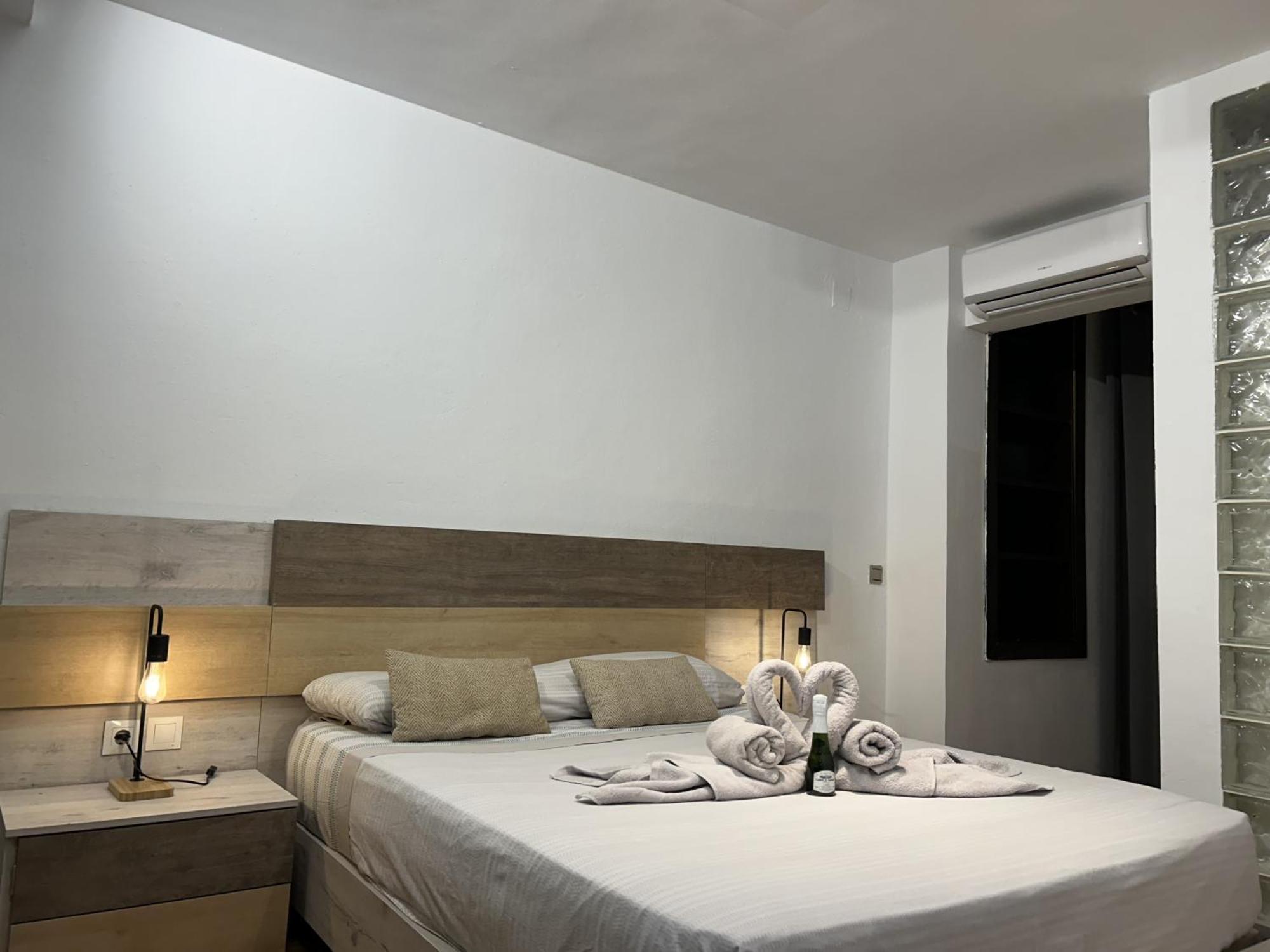 Lujo a tu alcance con spa y garaje pleno centro Huelva Exterior foto