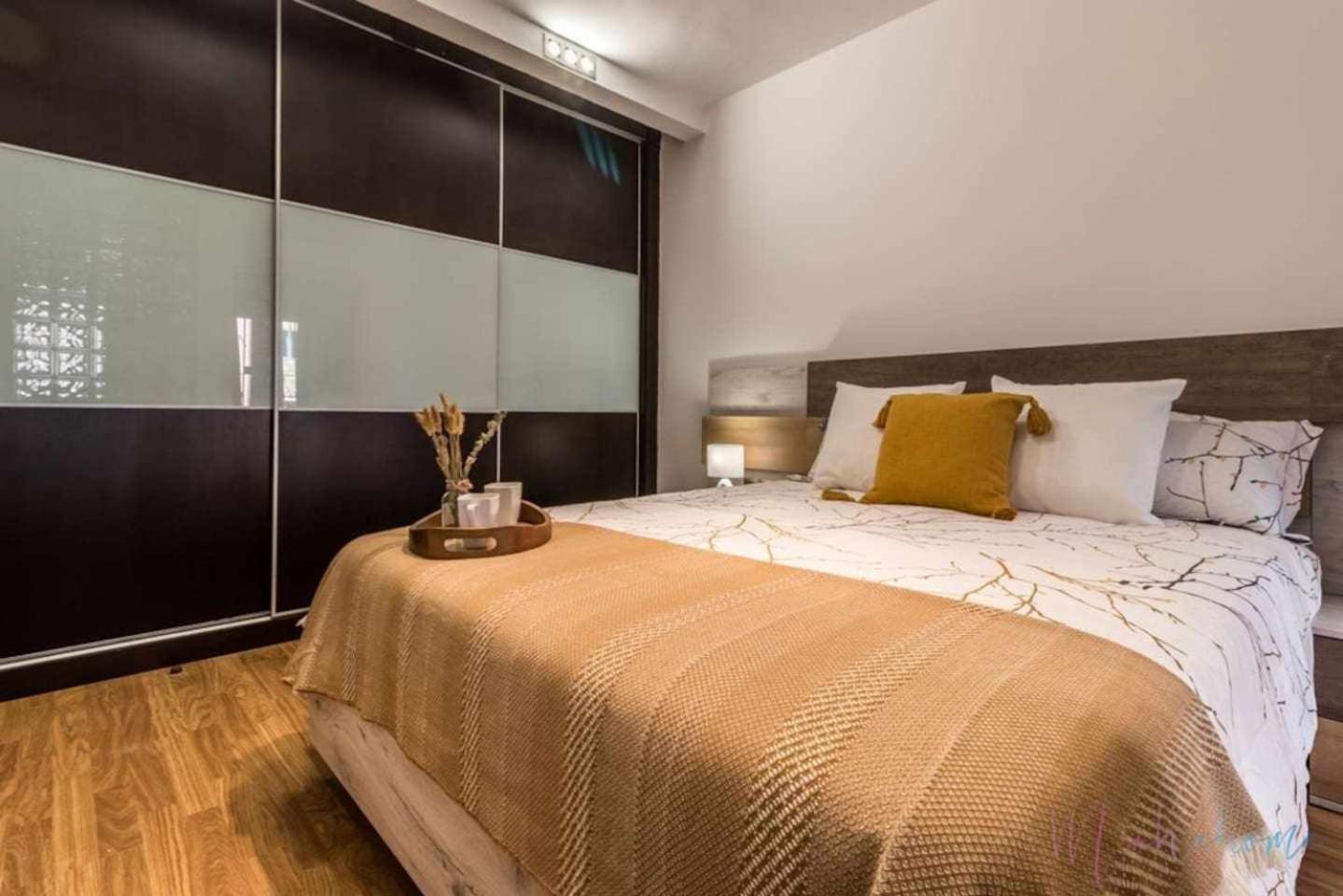 Lujo a tu alcance con spa y garaje pleno centro Huelva Exterior foto
