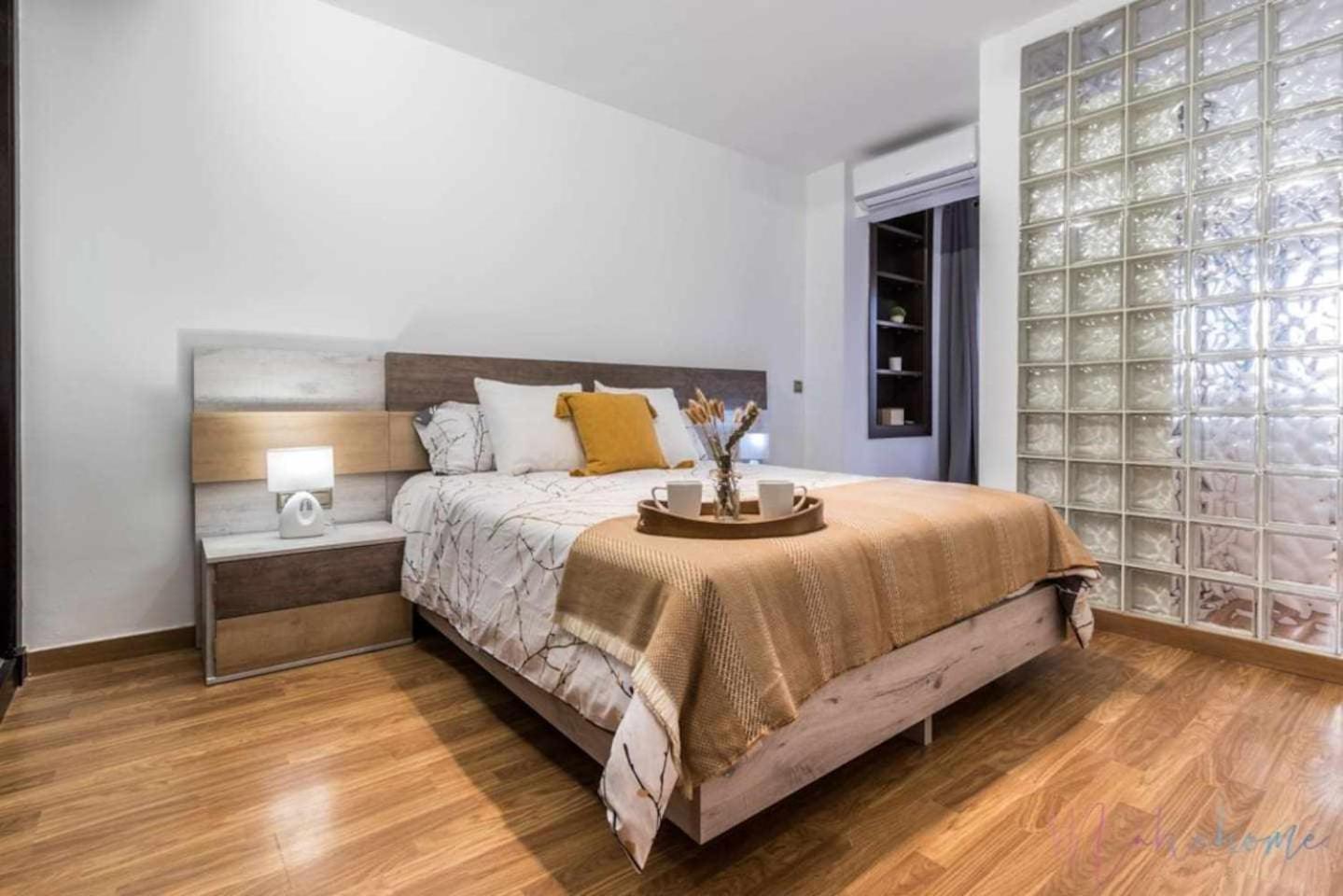 Lujo a tu alcance con spa y garaje pleno centro Huelva Exterior foto